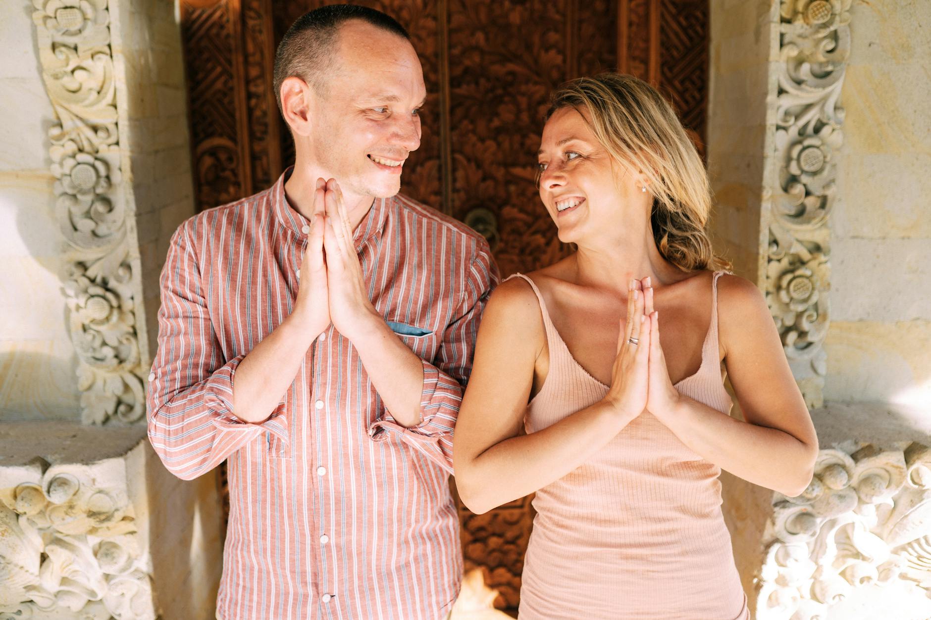 Ubud'un Büyülü Tapınakları ve Pirinç Terasları: Aşk Dolu Bir Keşif! 💖