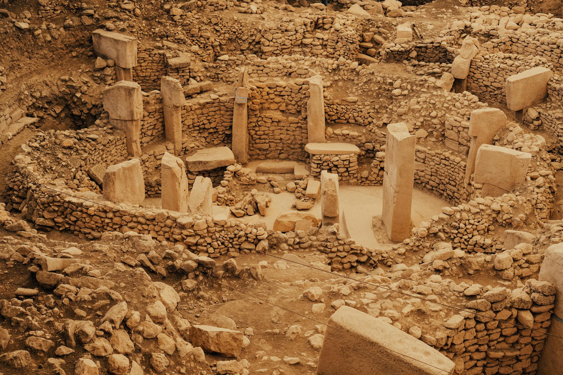 Şanlıurfa'nın Kadim Ruhu: Tek Başına Keşif 🕌✨
