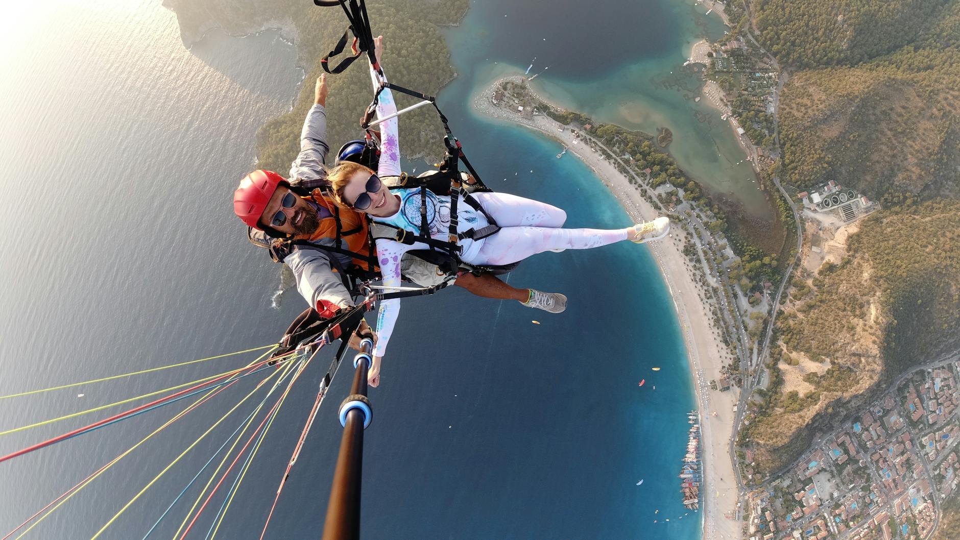 Fethiye'de Aşk Dolu Maceralar: Gizli Cennetlerden Adrenalin Dolu Anlara! 💑✨